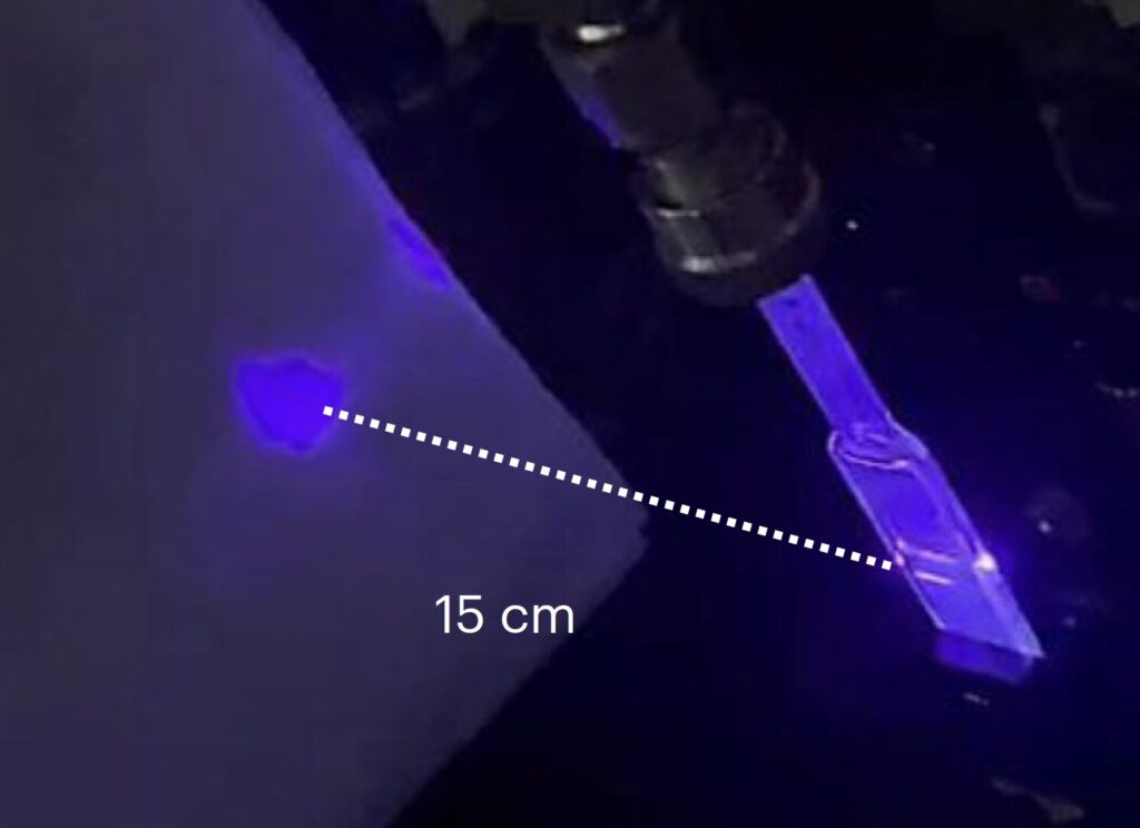 New blue light-emitting lasers leverage low-toxicity colloidal quantum dots